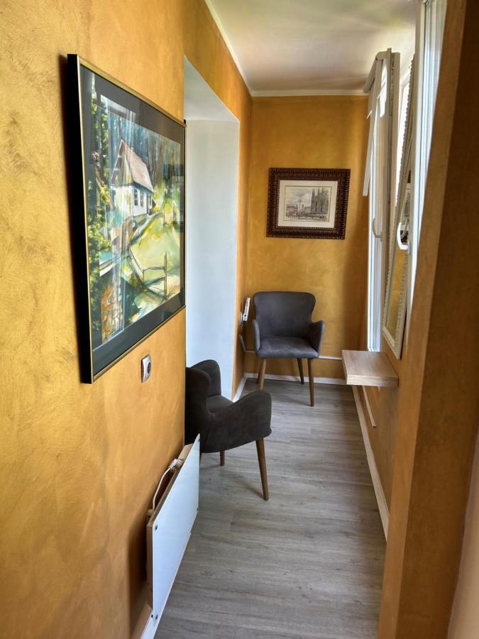 Apartment Gal Novo Mesto Ngoại thất bức ảnh